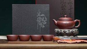 The Health Benefits of Using Yixing Purple Clay Tea Sets for Your Daily Brew
